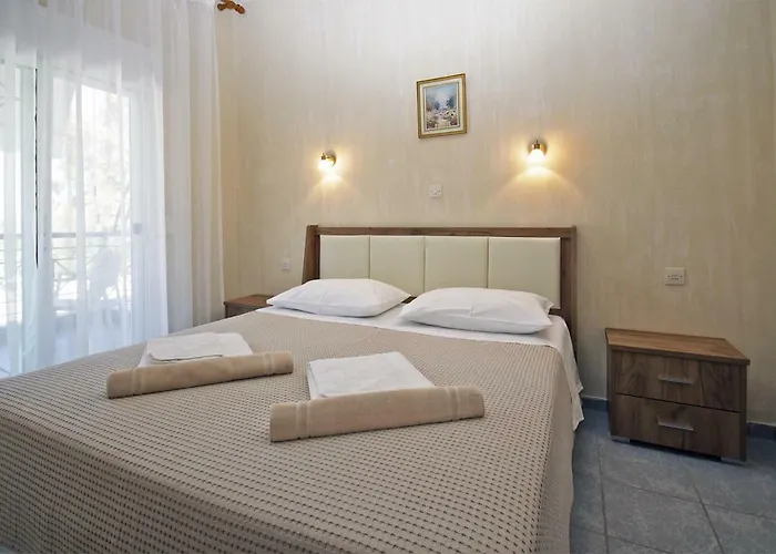 Funbeach Casa de hóspedes Néos Marmarás