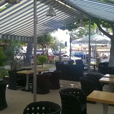 Guest house Funbeach Neos Marmaras